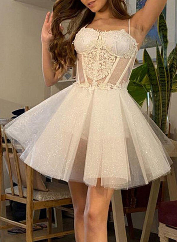 A-Line/Princess Sweetheart Tulle Sleeveless Short/Mini Homecoming Dresses With Appliques Lace