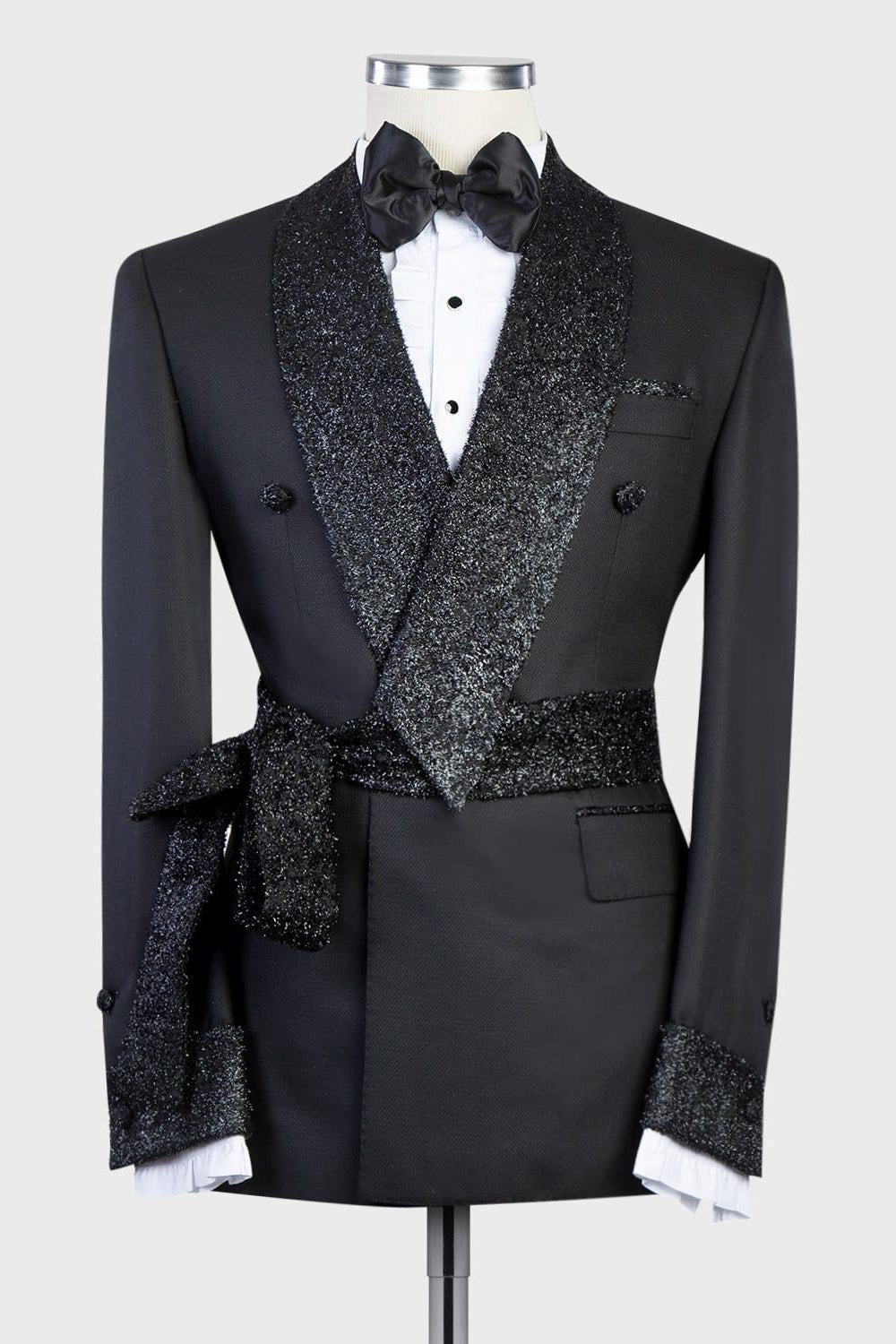Sparkling Shawl Lapel Double-Breasted Black Wedding Suit with Belt