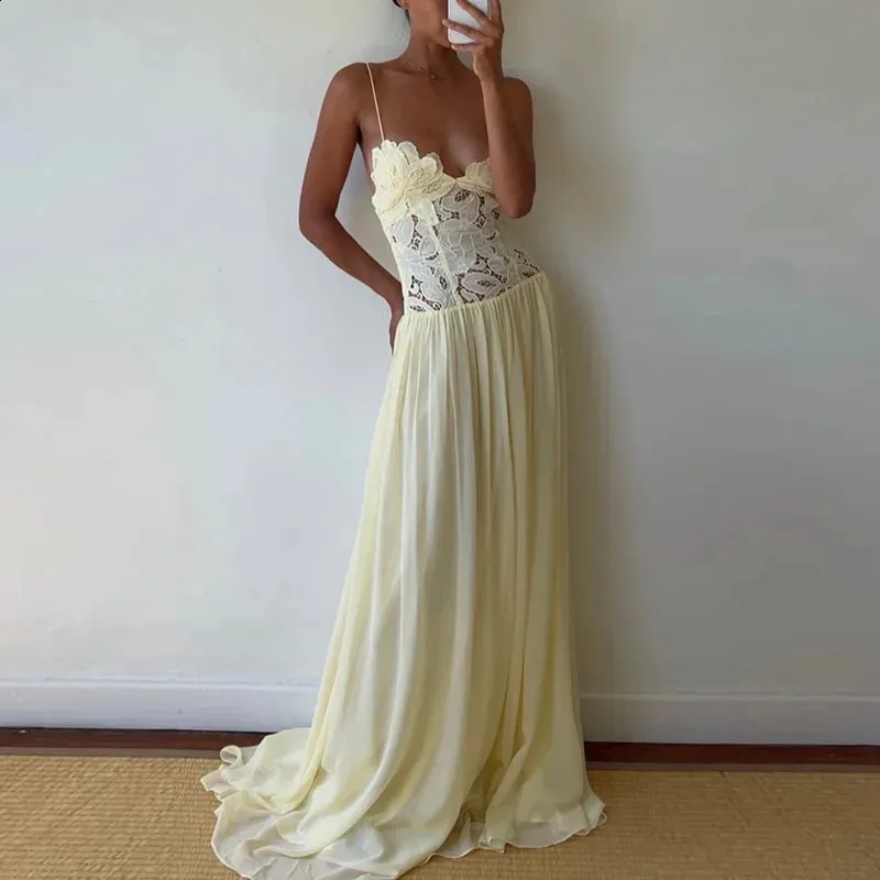 Romantic Daffodil Halter Sweetheart Sleeveless Chiffon Prom Dresses Floor Length With Lace-Up Back