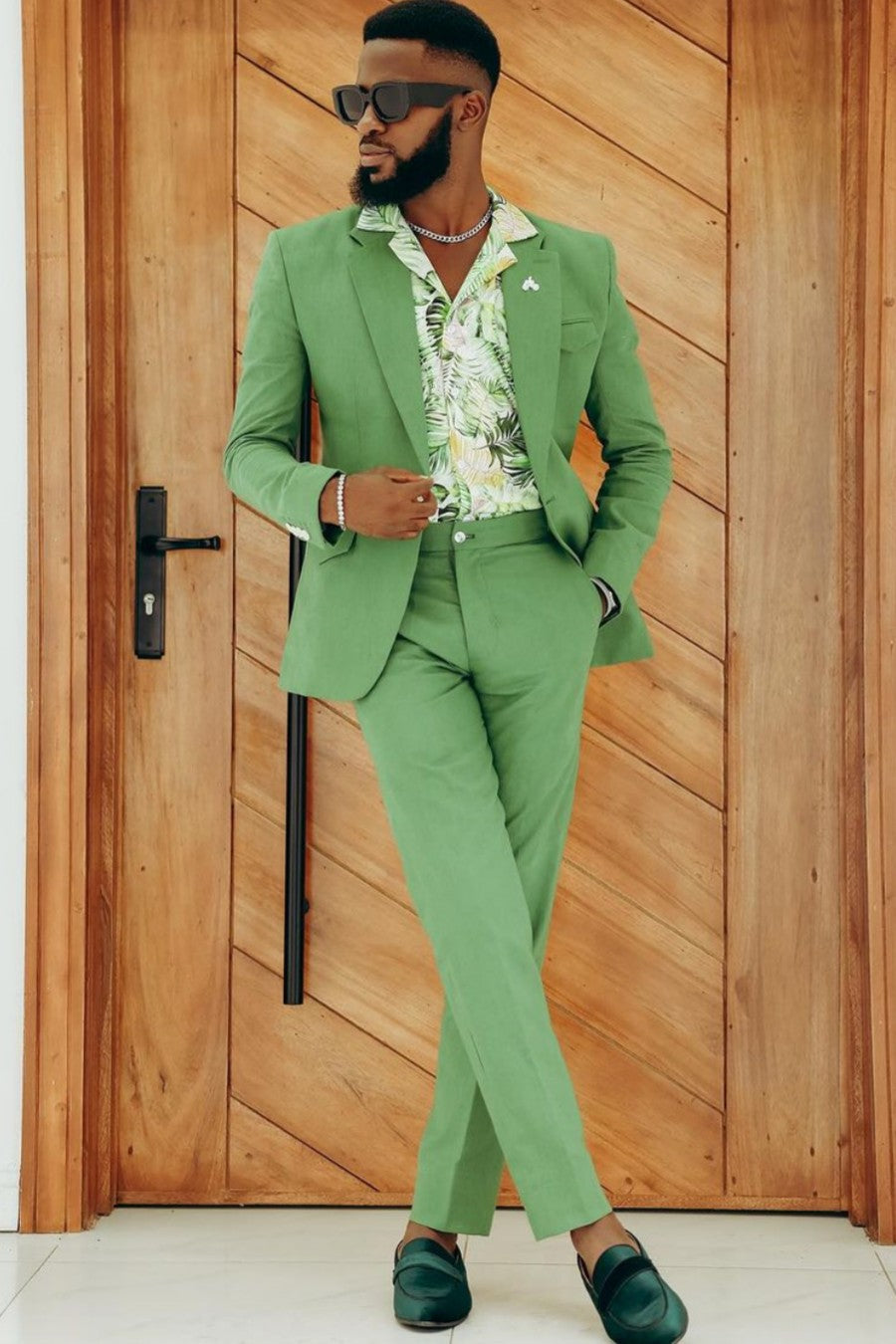Green Notched Lapel One-Button Prom Suit