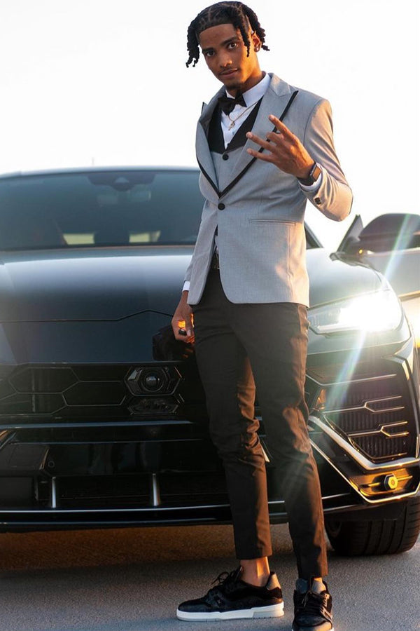 Gray Peaked Lapel One-Button 3-Piece Prom Suit