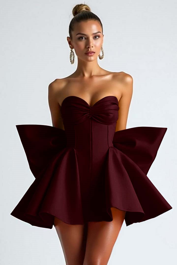 Luxury Satin Sweetheart Homecoming Dresses Strapless Sleeveless With Bowknot Pleats