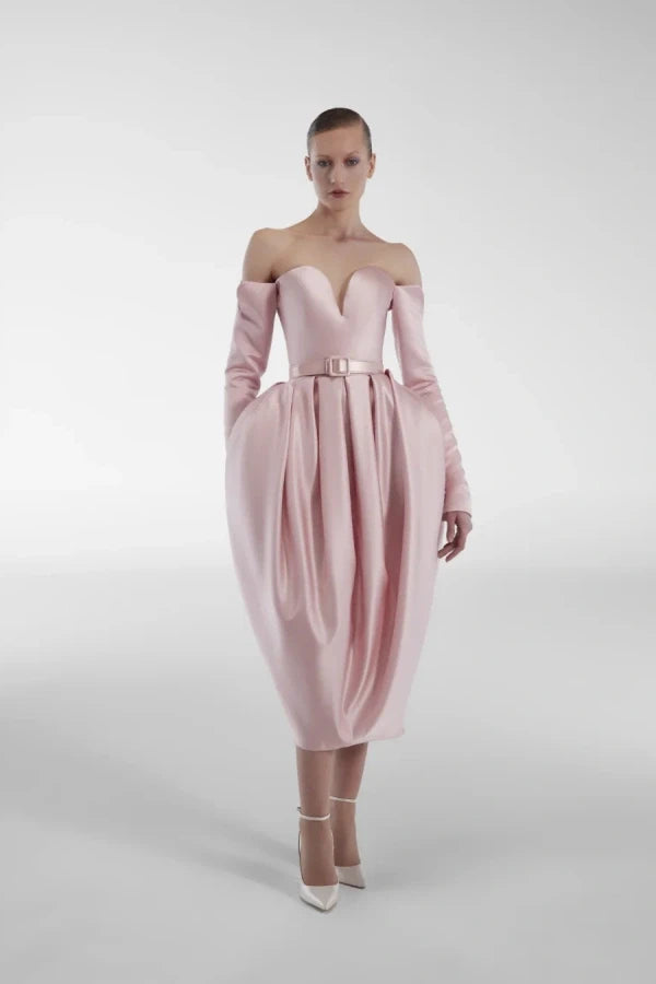Timeless Pink Sweetheart Long Sleeves Satin Prom Dresses Pleats With Zipper
