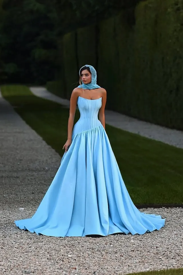 Glamorous Sky Blue Strapless Sleeveless Satin Prom Dresses A-Line With Pleats