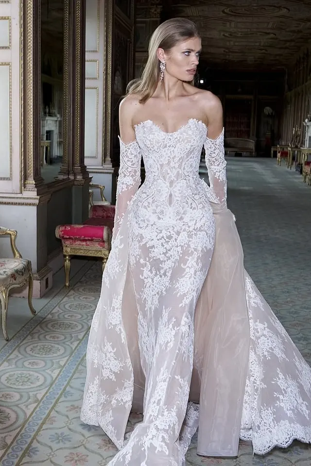 Glamorous Strapless Sleeveless Lace Mermaid Prom Dresses Column With Detachable Overskirt