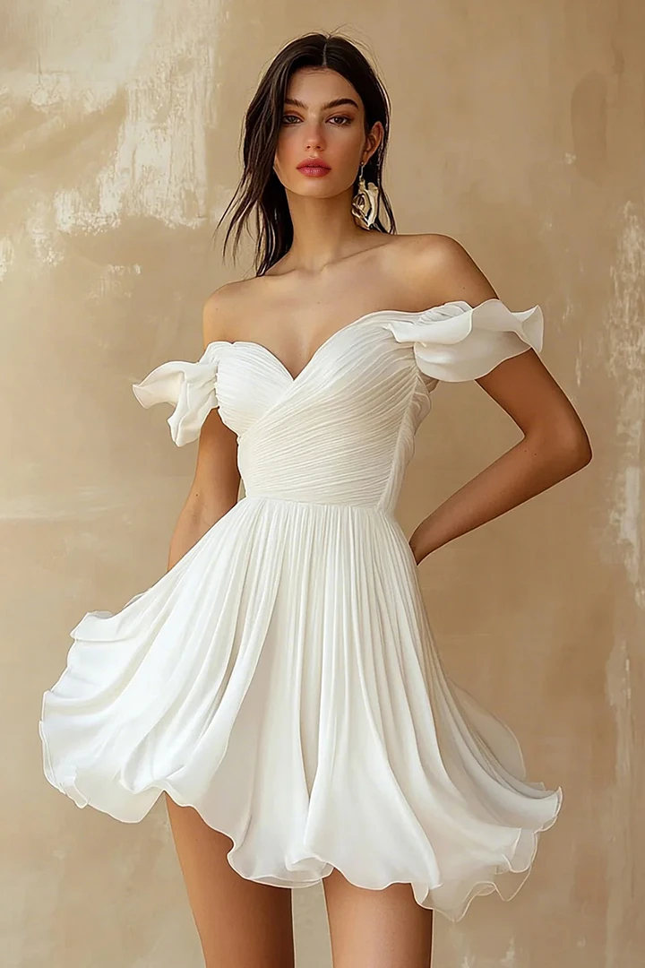 Luxurious White Sweetheart Off The Shoulder Homecoming Dresses Mini With Pleats Zipper