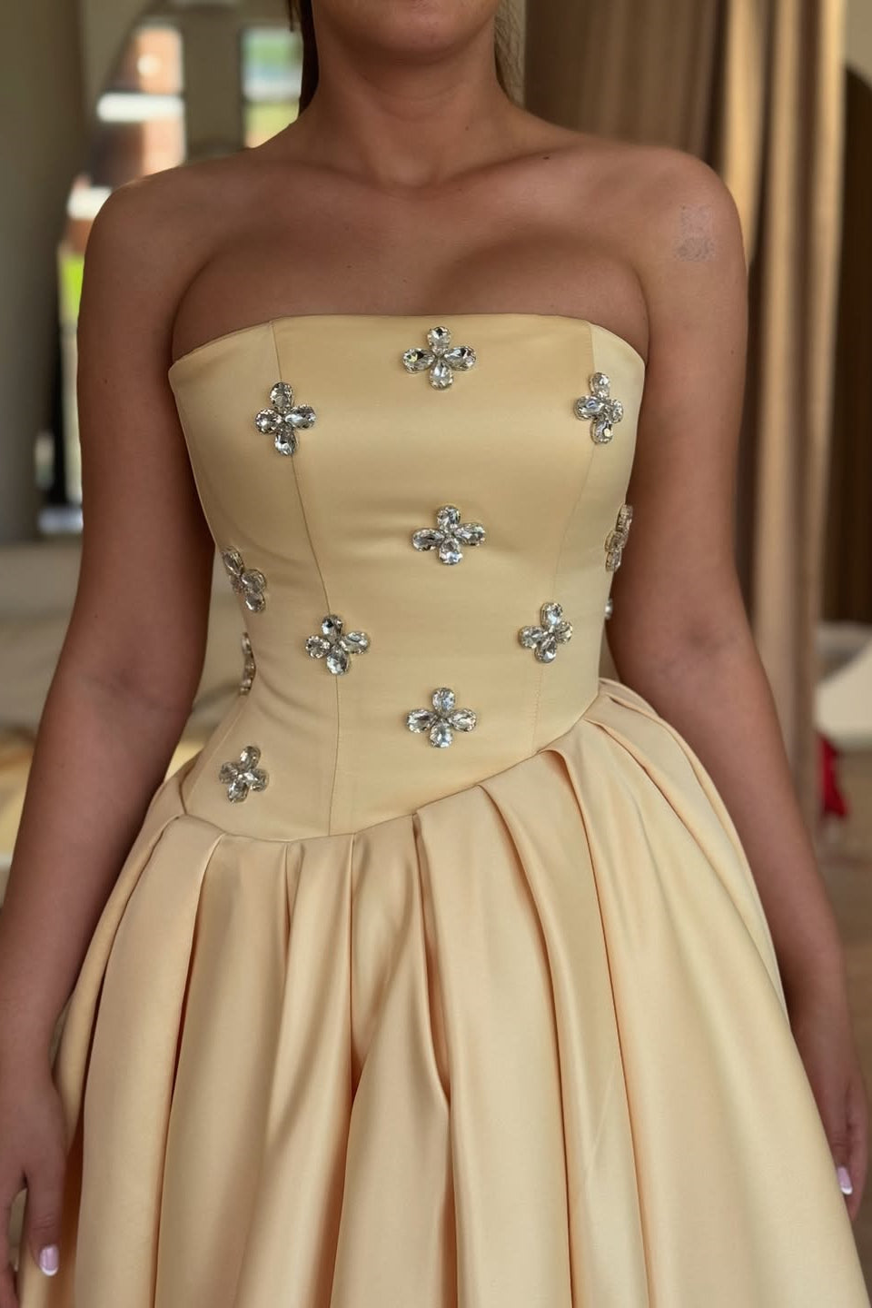 Timeless Strapless Sleeveless Satin Prom Dresses A-Line With Pleats Crystals