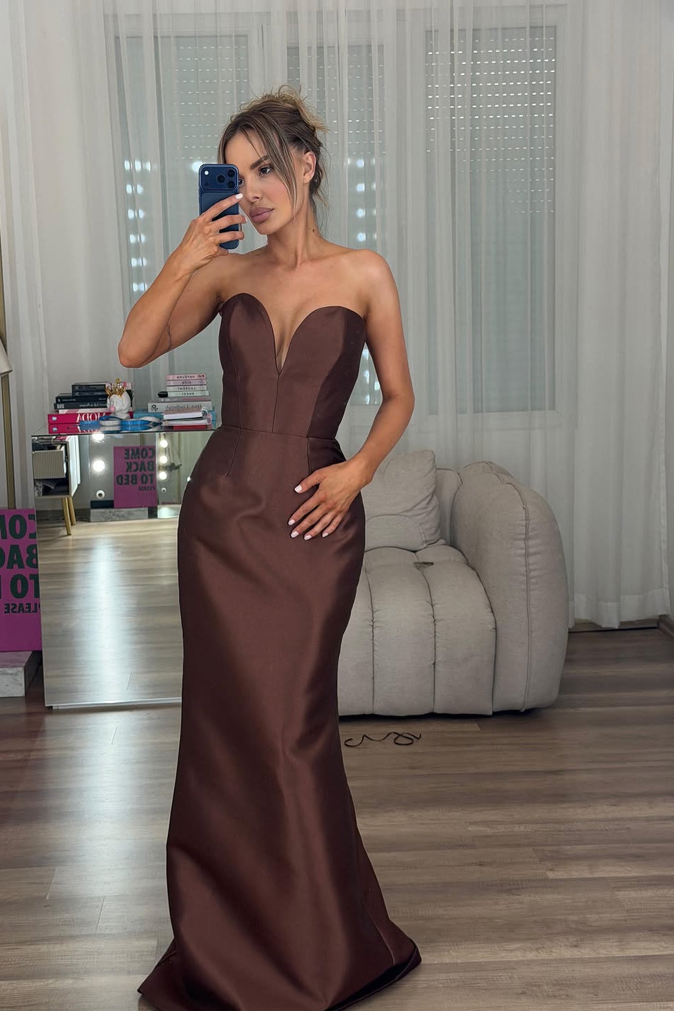 Luxurious Chocolate Sweetheart Strapless Sleeveless Satin Prom Dresses Mermaid With Pleats