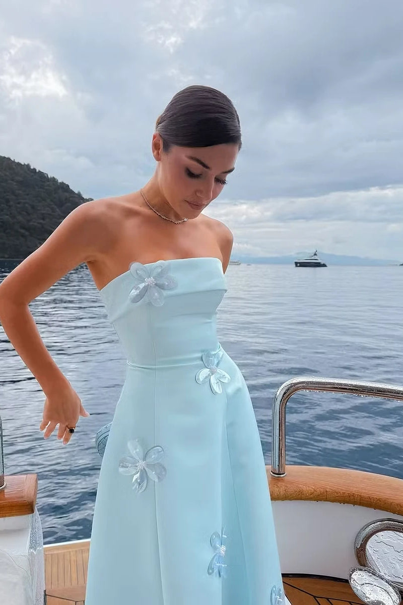 Romantic Blue Strapless Sleeveless Satin Prom Dresses A-Line With Crystals