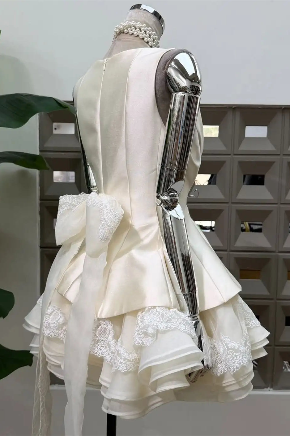 Timeless Straps Sleeveless Satin Lace Homecoming Dresses Mini With Pleats Zipper