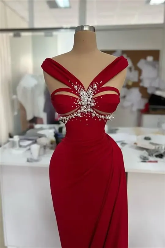 Graceful Burgundy Sleeveless Satin Mermaid Wedding dresses Sheath Pearls With Pleats