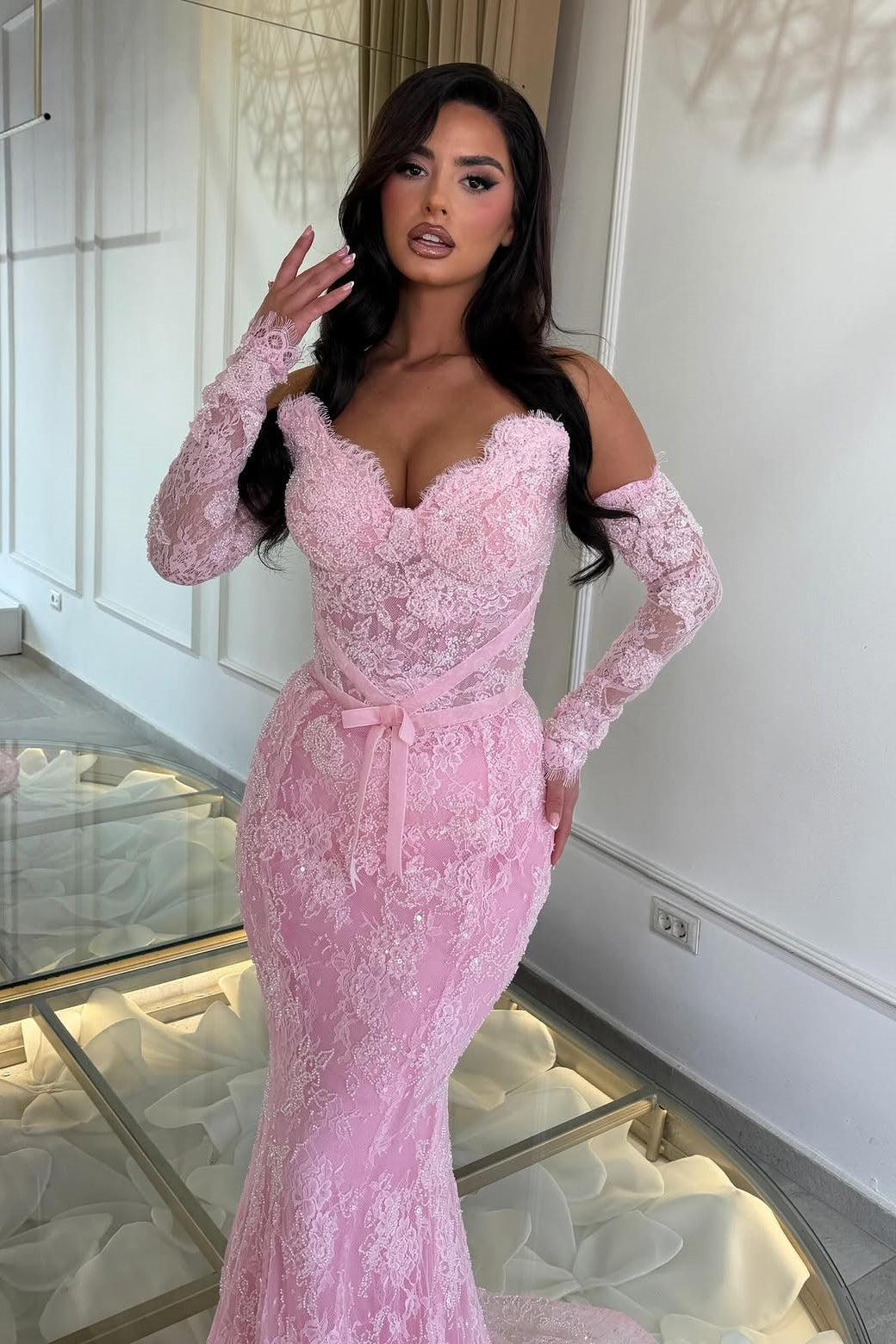 Glamorous Dusty Pink Sweetheart Strapless Sleeveless Lace Mermaid Prom Dresses Sheath With Lace-Up Back