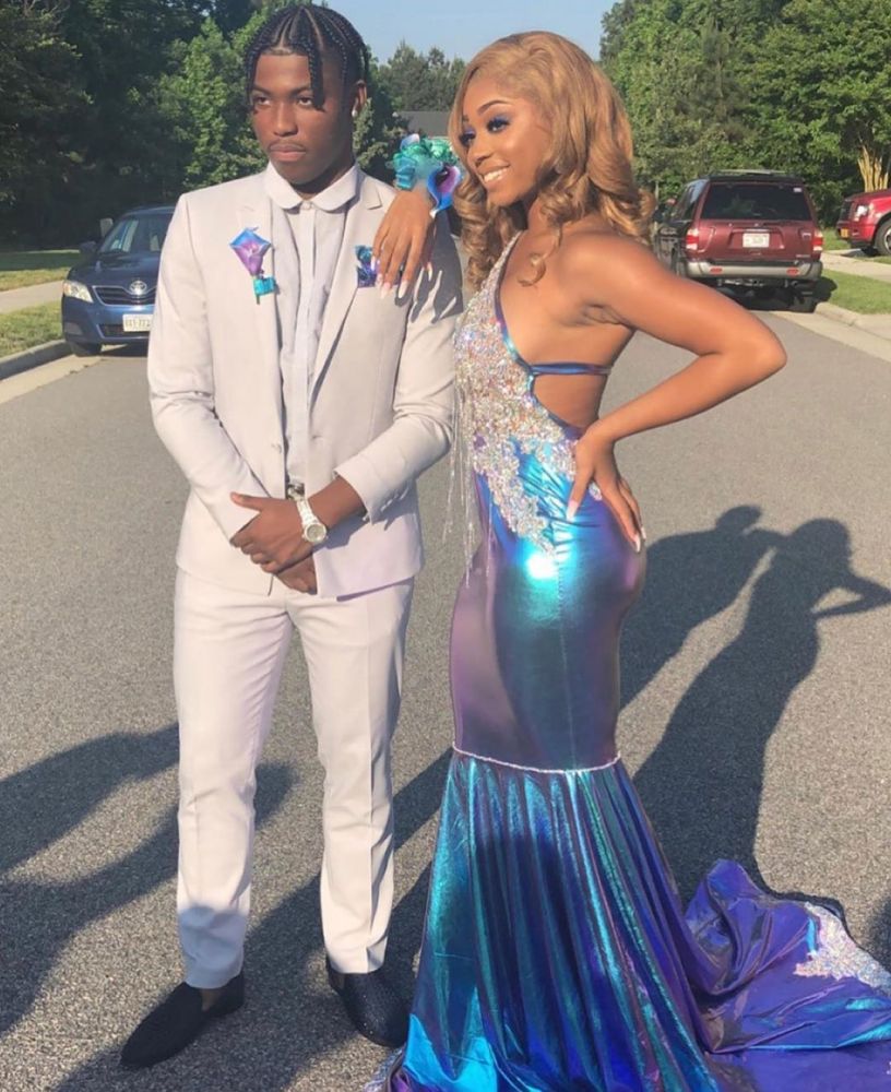 Asymmetric Beads Appliques Prom Dresses Alluring Open Back Fit and Flare Evening Gowns-showprettydress