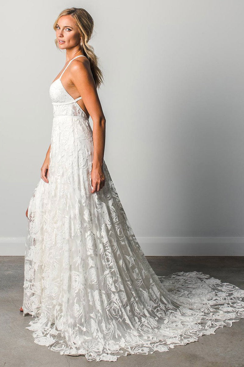 Beach Wedding Dress With Chapel Train White Chic V-Neck Sleeveless Sexy Backless Lace Split Long Bridal Gowns-Showprettydress