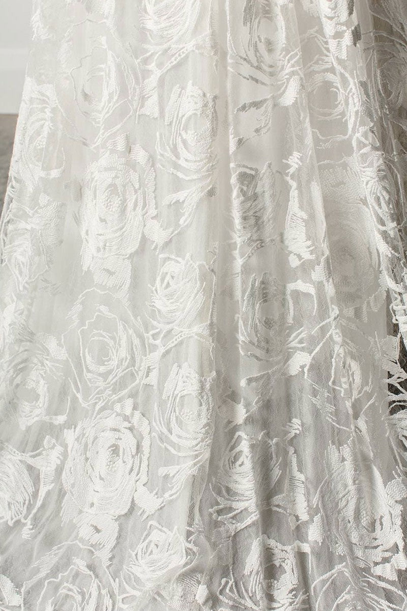 Beach Wedding Dress With Chapel Train White Chic V-Neck Sleeveless Sexy Backless Lace Split Long Bridal Gowns-Showprettydress