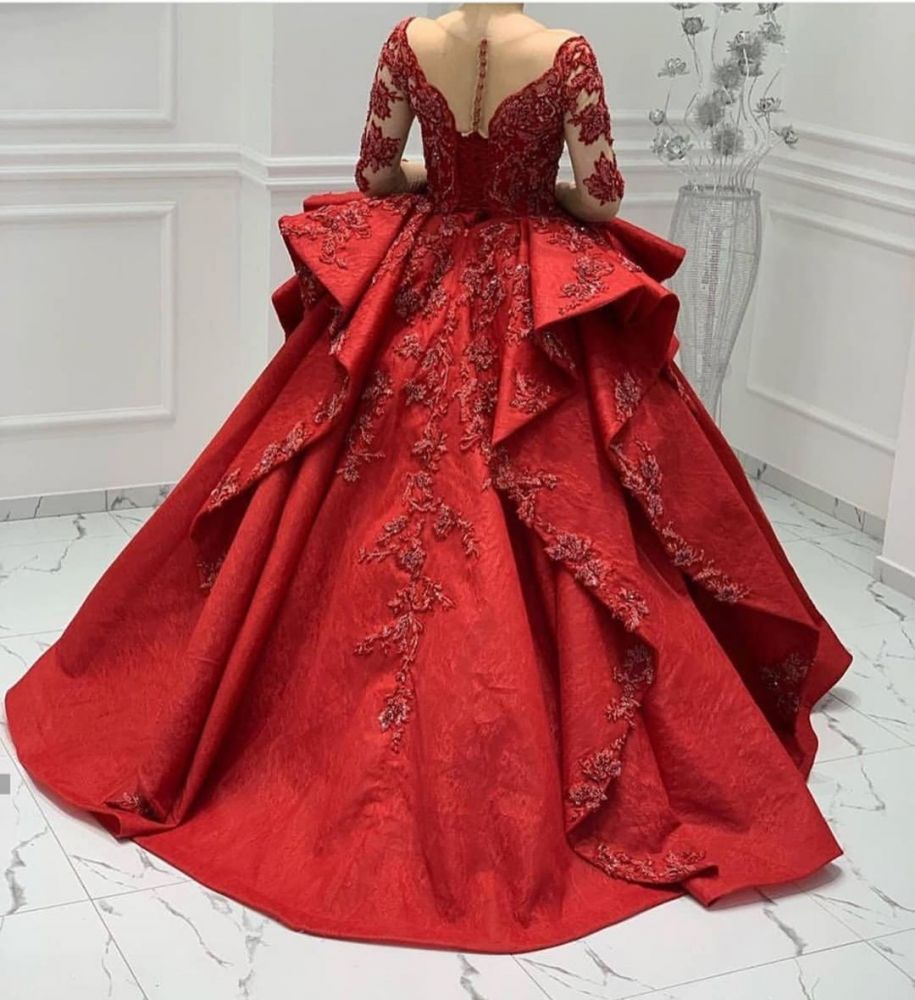 Burgundy Lace Appliques Long Sleevess V-neck Ruffles Ball Gowns Evening Gowns-showprettydress