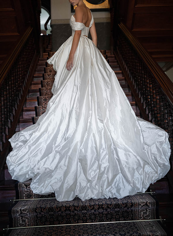 Charmeuse Wedding Dresses Chic A-line Elegant Sweetheart Sleeveless Court Train-Showprettydress