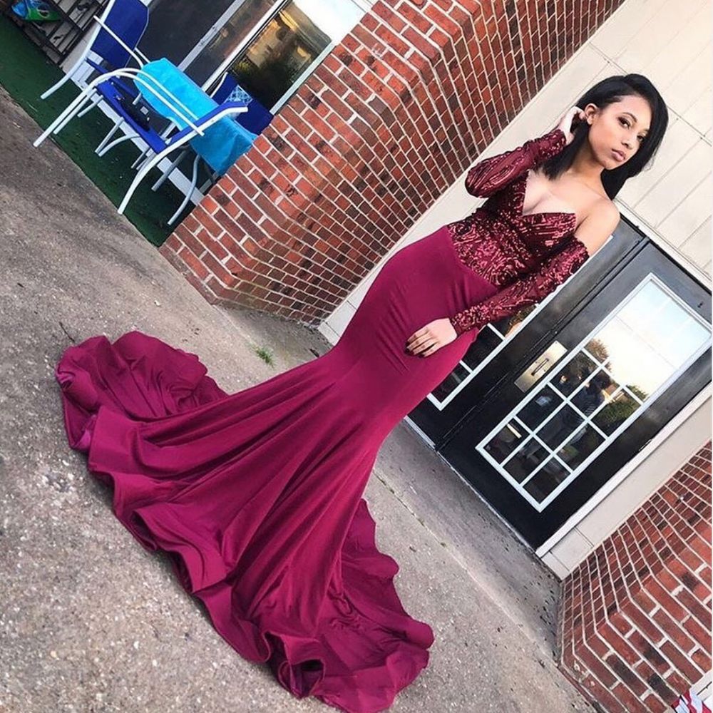 Chic Off-the-Shoulder Appliques Prom Party Gowns| Chic V-neck Long Sleevess Prom Gown-showprettydress