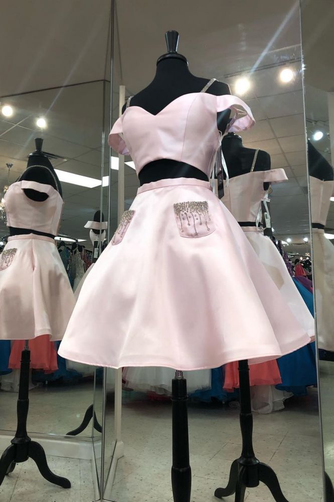 Chic Two Pieces Sweetheart Homecoming Dress Fantastic Spaghetti Straps Beading Cocktail Dress with Pockets-showprettydress