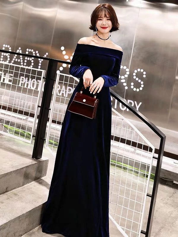 Classic Evening Dresses Velvet Long Sleeve Off Shoulder Maxi Dresses-showprettydress