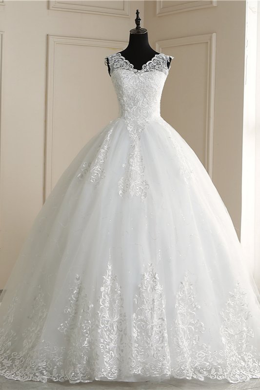 Classic White V neck Sleeveless Ball Gown Lace Wedding Dress-showprettydress