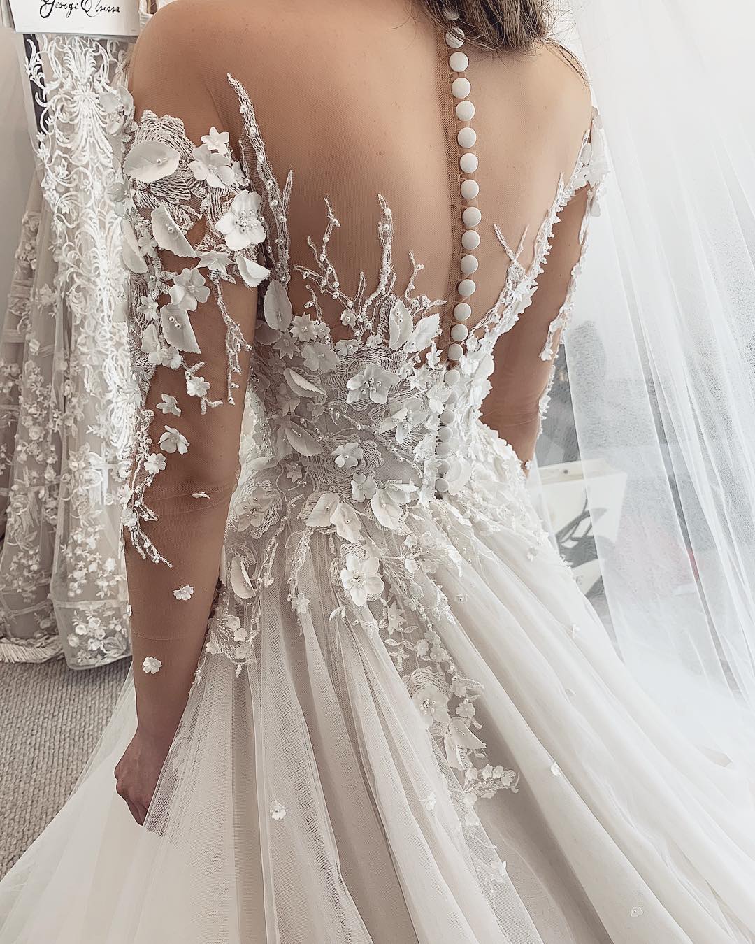 Elegant A-Line Sweetheart Long Sleeve Appliques Lace Tulle Wedding Dress-showprettydress