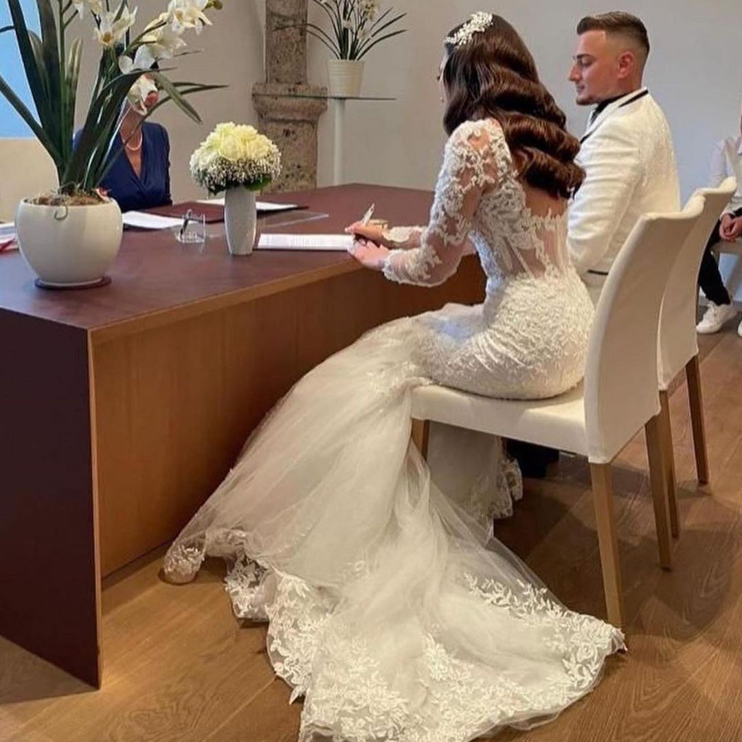 Elegant Long Mermaid Lace Open Back Wedding dresses with Sleeves-showprettydress