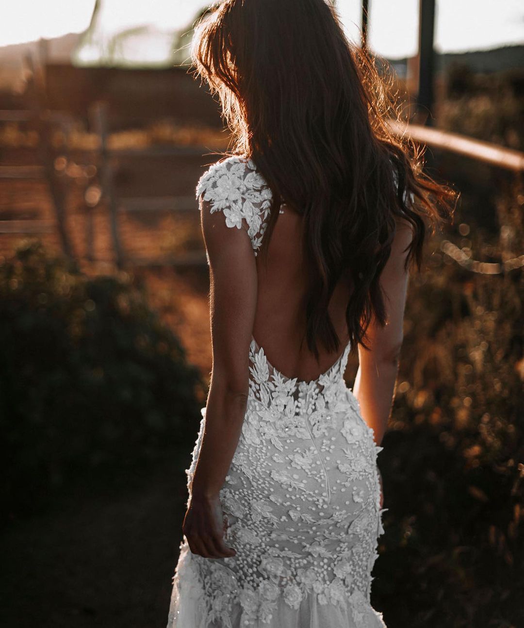 Elegant Long Mermaid Sweetheart Tulle Lace Backless Wedding Dress-showprettydress