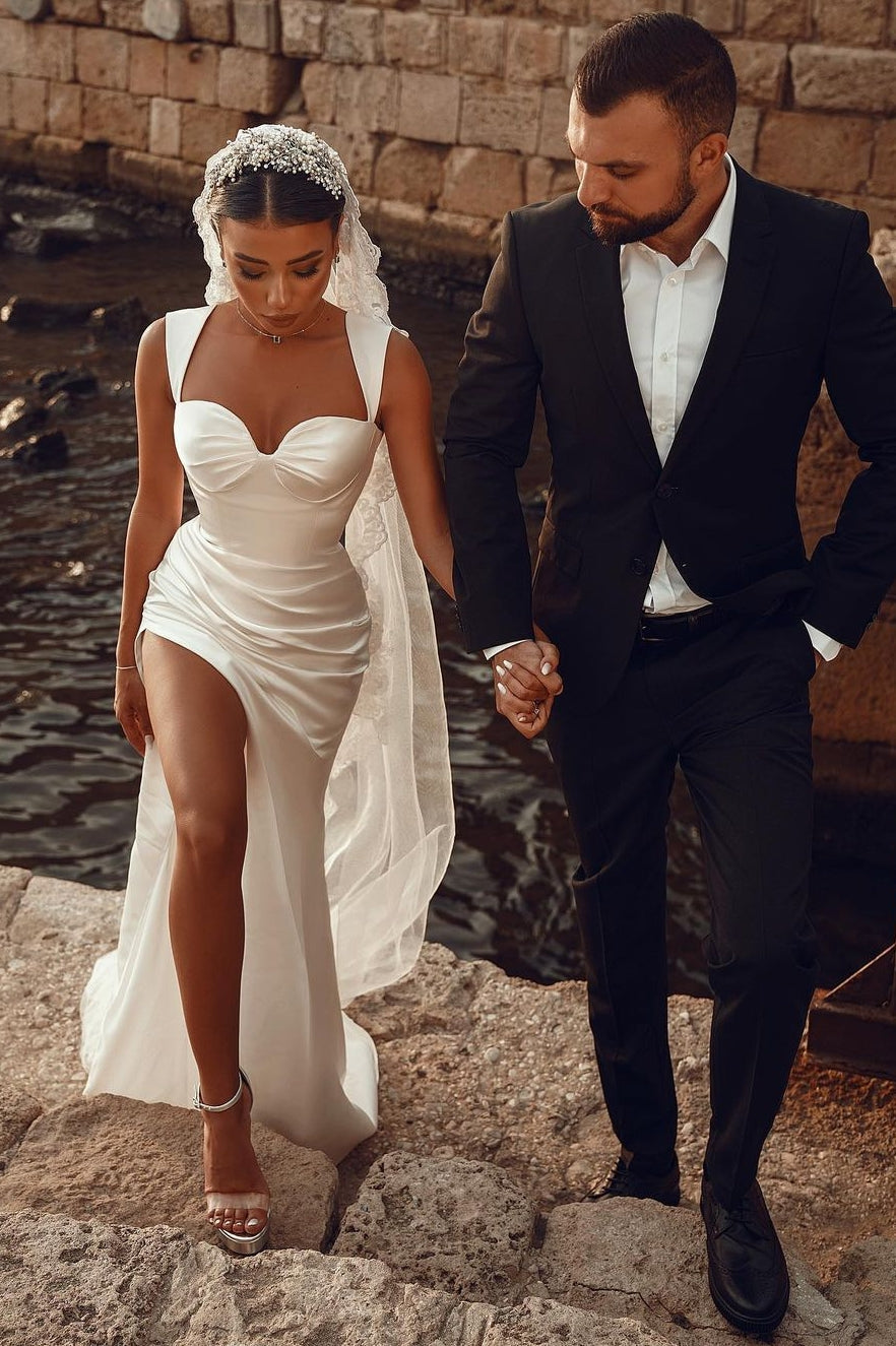 Elegant Sleeveless Straps Ivory High split Sweetheart Wedding Dresses-showprettydress