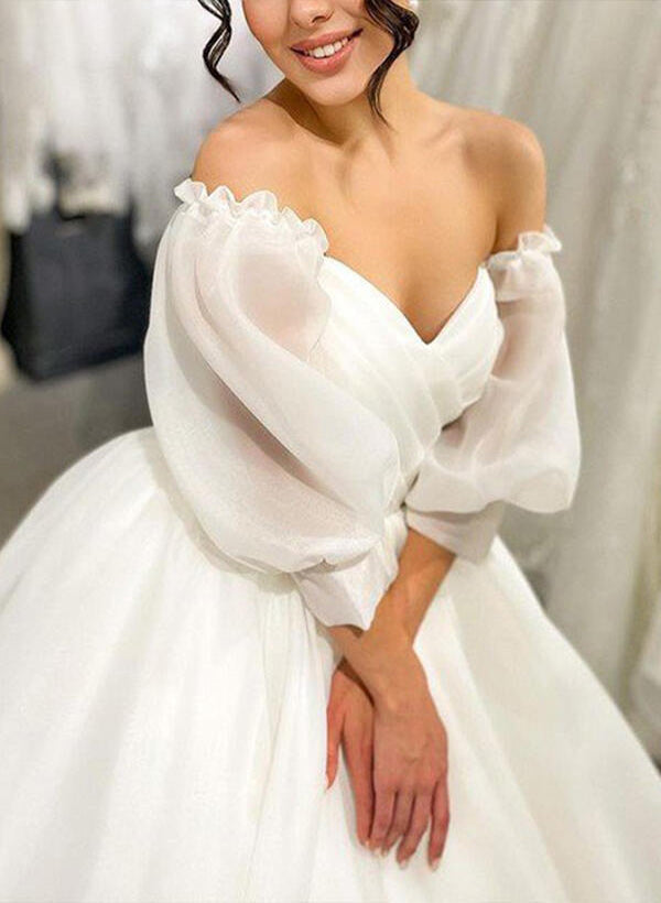 Elegant Sweetheart Organza Sweep Train Wedding Dress Ruffle-Showprettydress