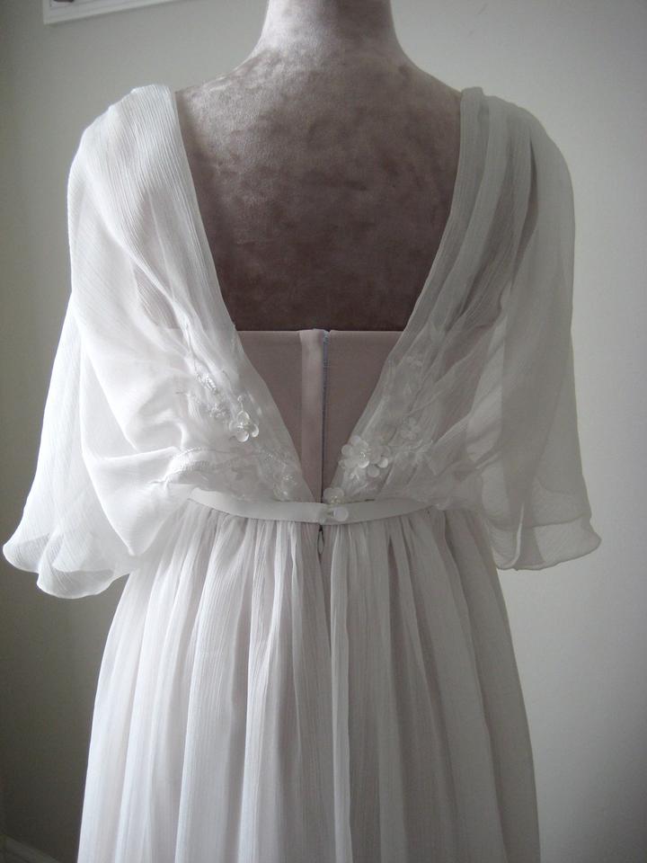 Elegant Wedding Dresses V Neck Half Sleeves Backless Lace Bridal Gown-Showprettydress