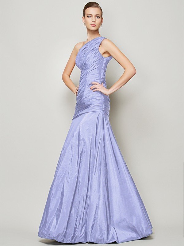 Fabulous Sleeveless One Shoulders Pleats Long Taffeta Bridesmaid Dresses-Showprettydress
