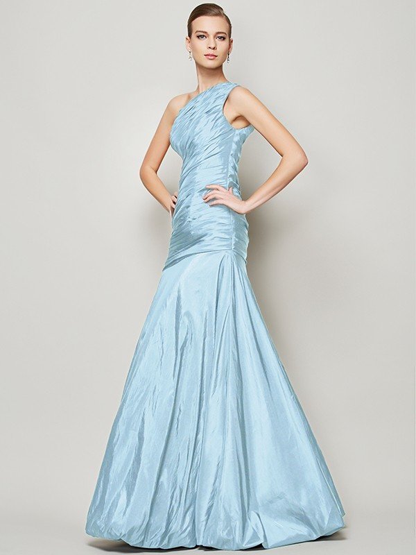 Fabulous Sleeveless One Shoulders Pleats Long Taffeta Bridesmaid Dresses-Showprettydress