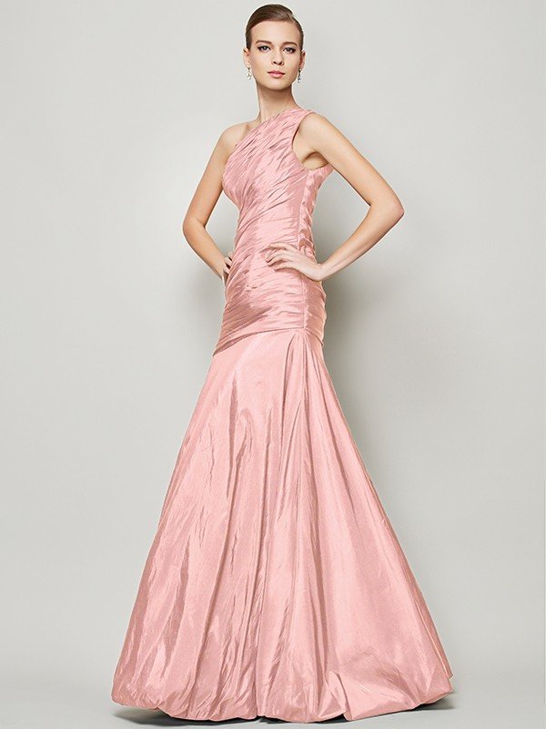 Fabulous Sleeveless One Shoulders Pleats Long Taffeta Bridesmaid Dresses-Showprettydress