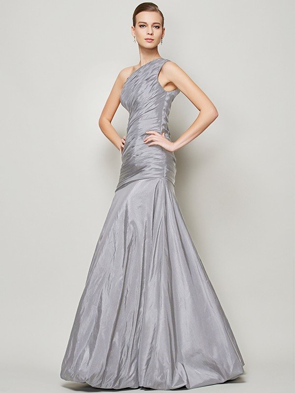 Fabulous Sleeveless One Shoulders Pleats Long Taffeta Bridesmaid Dresses-Showprettydress
