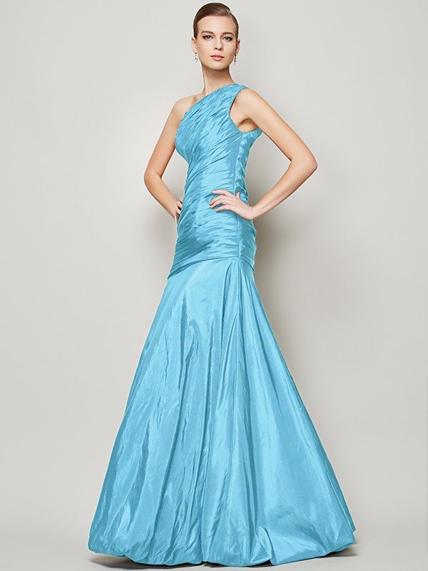Fabulous Sleeveless One Shoulders Pleats Long Taffeta Bridesmaid Dresses-Showprettydress