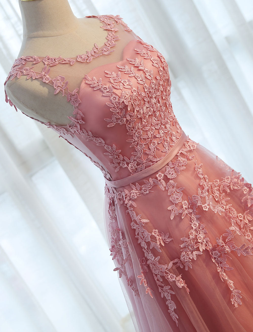 Glamorous Long Evening Dresses Lace Cameo Pink Party Dress A Line Applique Tulle Maxi Formal Dress-showprettydress