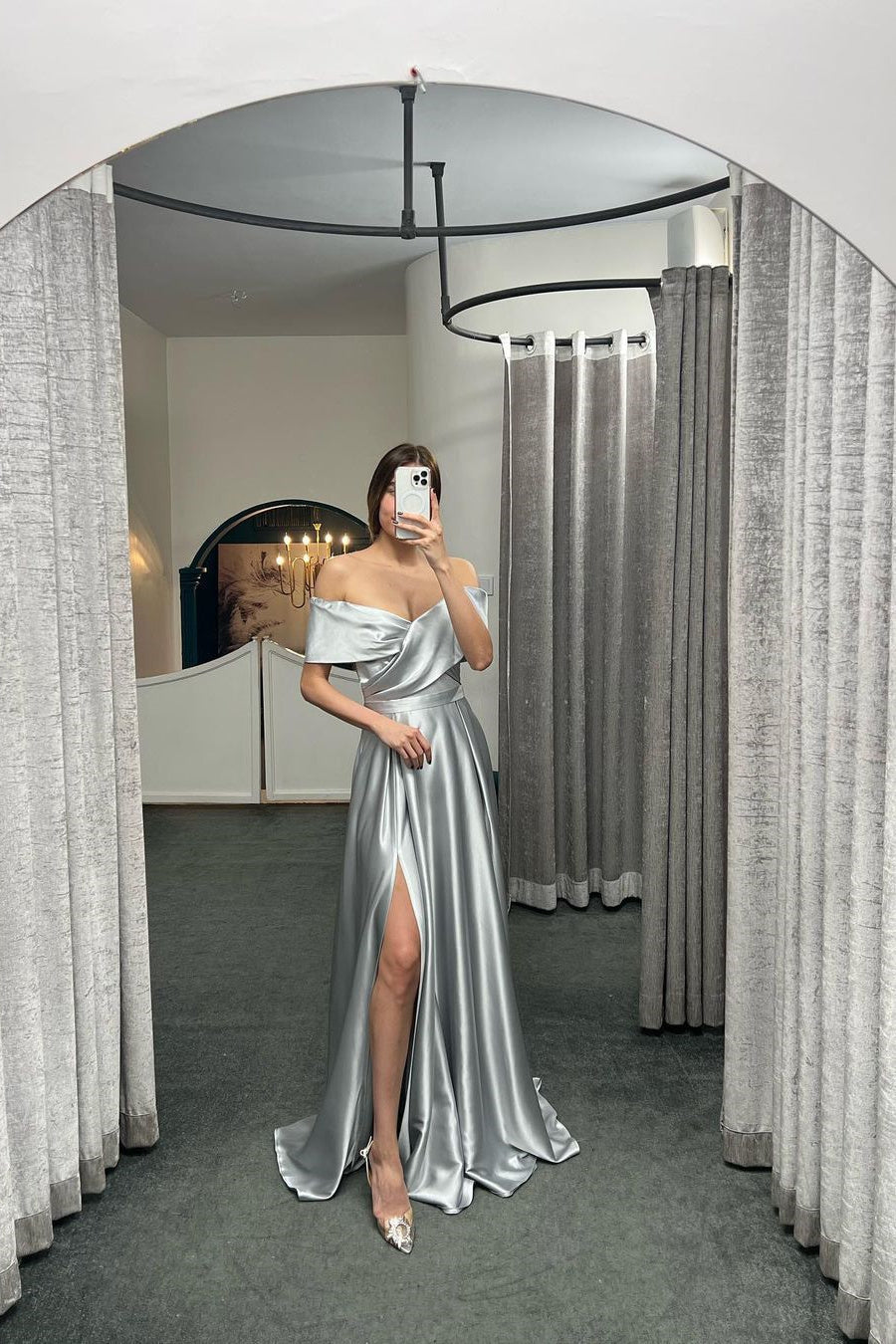 Glamorous Off The Shoulder Prom Dress With Split Ruffles A-Line Evening Gowns-showprettydress