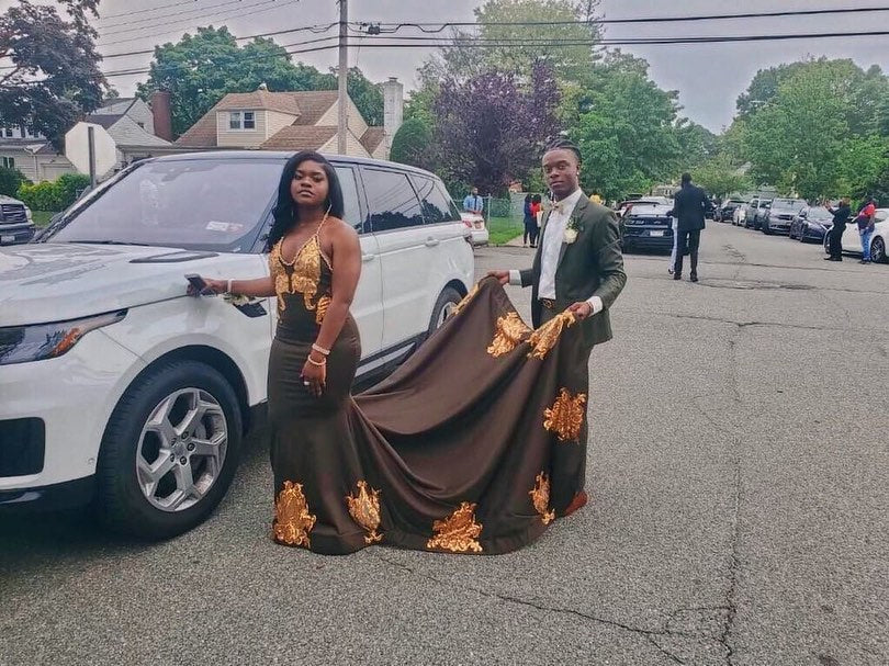 Golden Appliques Halter V-neck Long Train Mermaid Prom Gowns-showprettydress