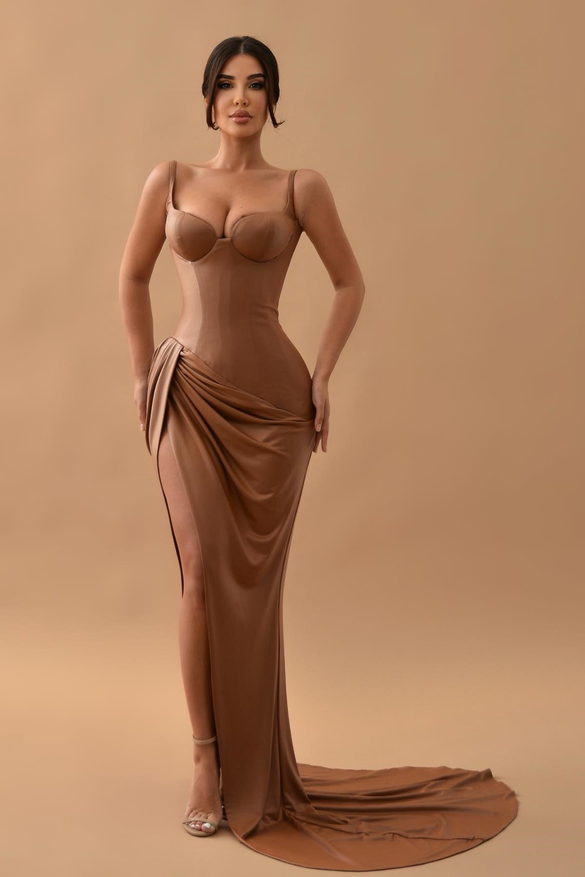 Gorgeous Brown Mermaid Prom Dress with Split Long Sleeveless-showprettydress