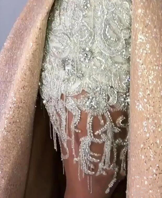 Gorgeous Lace Appliques Crystal V-neck Spaghetti Straps Prom Dresses With Detachable Skirt-showprettydress