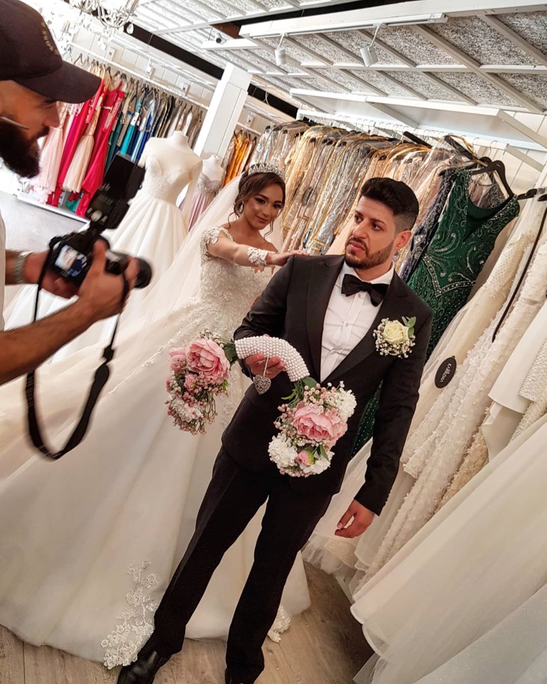 Gorgeous Long A-line Off-the-shoulder Wedding Dresses with Sleeves-showprettydress