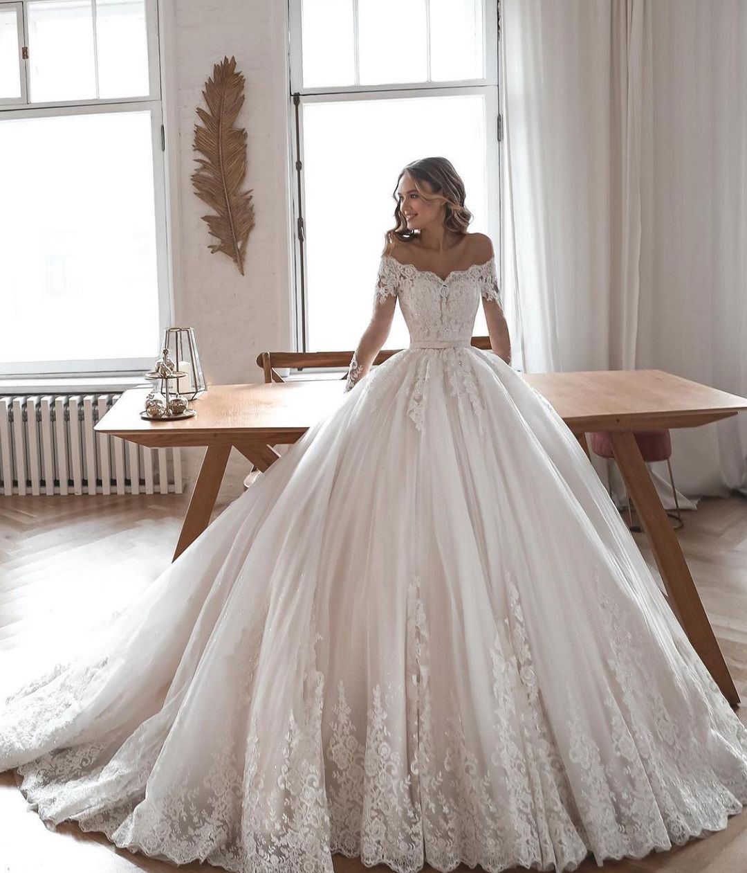 Gorgeous Long Ball Gowns Lace Tulle Wedding Dresses with Sleeves-showprettydress