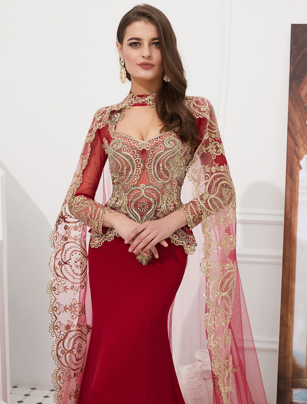 Gorgeous Luxury Evening Dresses Embroidered Beaded Queen Anneneck Long Sleeve Formal Gowns With Cloak-showprettydress