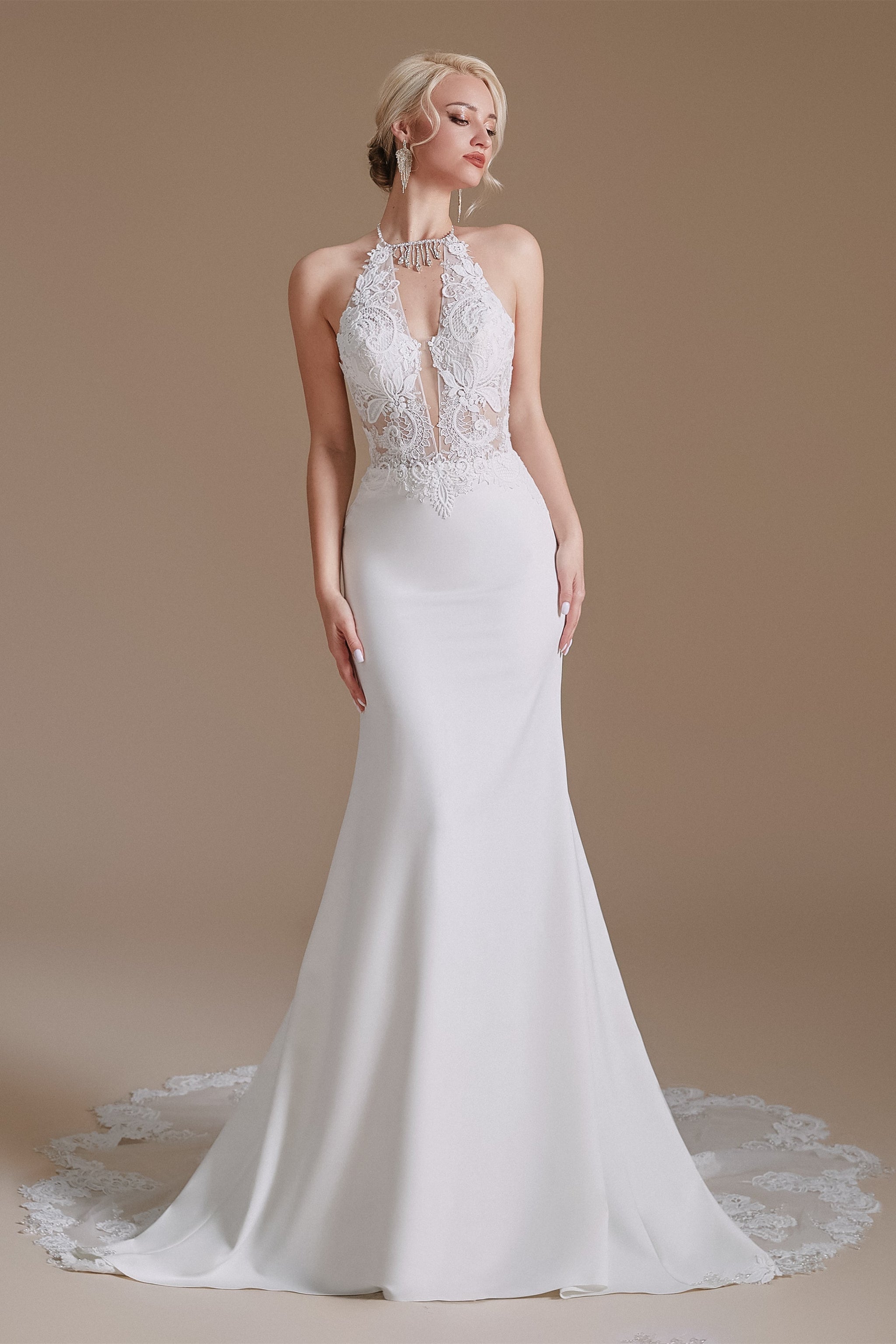 Halter Lace Applique Mermaid Wedding Dress | Showprettydress Design Halter Lace Applique Mermaid Wedding Dress | Showprettydress Design