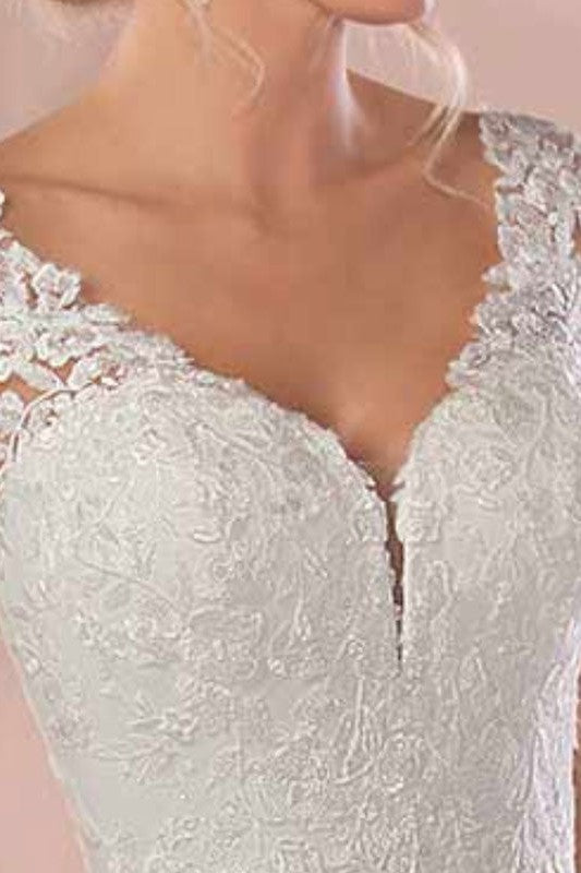 Lace Wedding Dresses Chiffon Chic V-Neck A-line Long Sleeve Lace Applique Beach Wedding Bridal Dress With Train Free Customization-Showprettydress