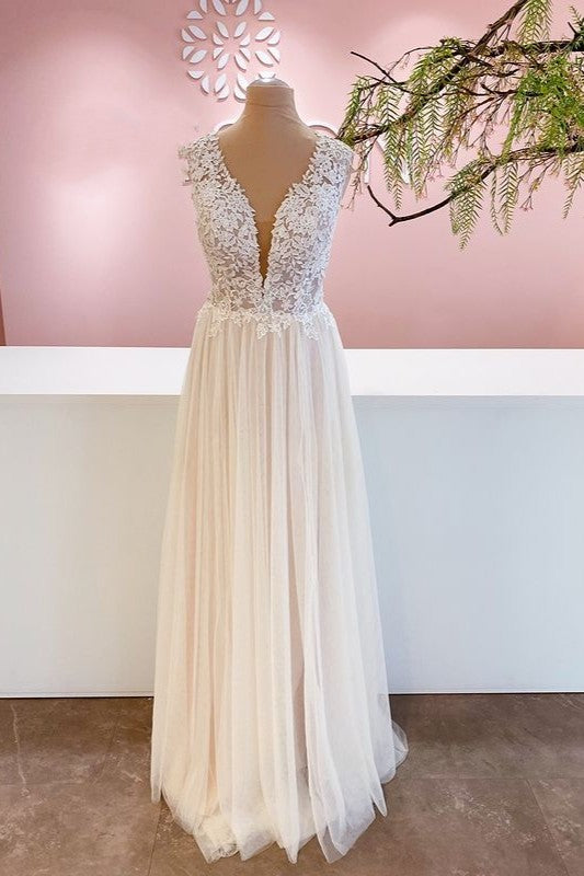 Long A-Line Sweetheart Tulle Backless Wedding Dress With Floral Lace-showprettydress