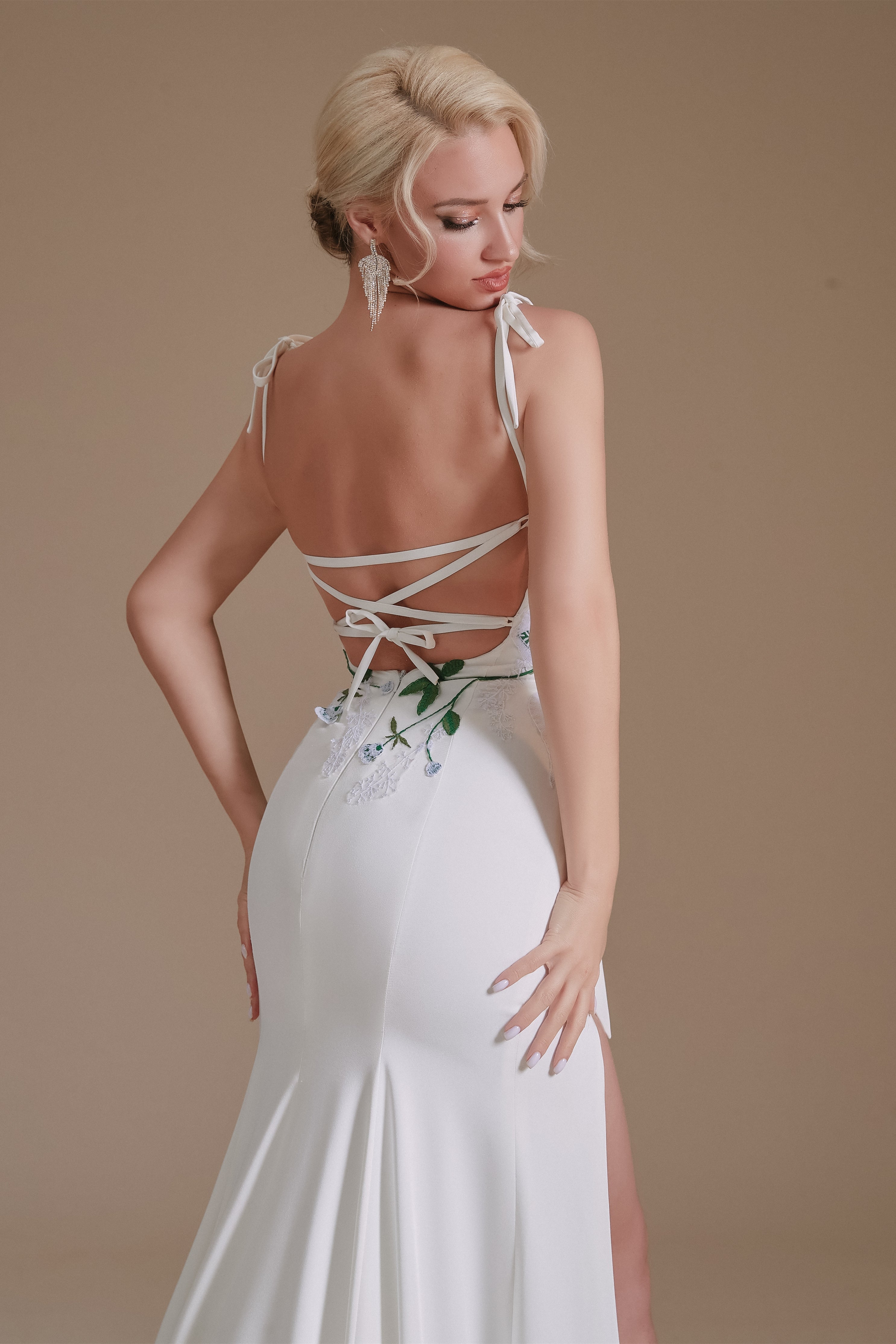 Long High Split Spaghetti strap Court Wedding Dress-showprettydress