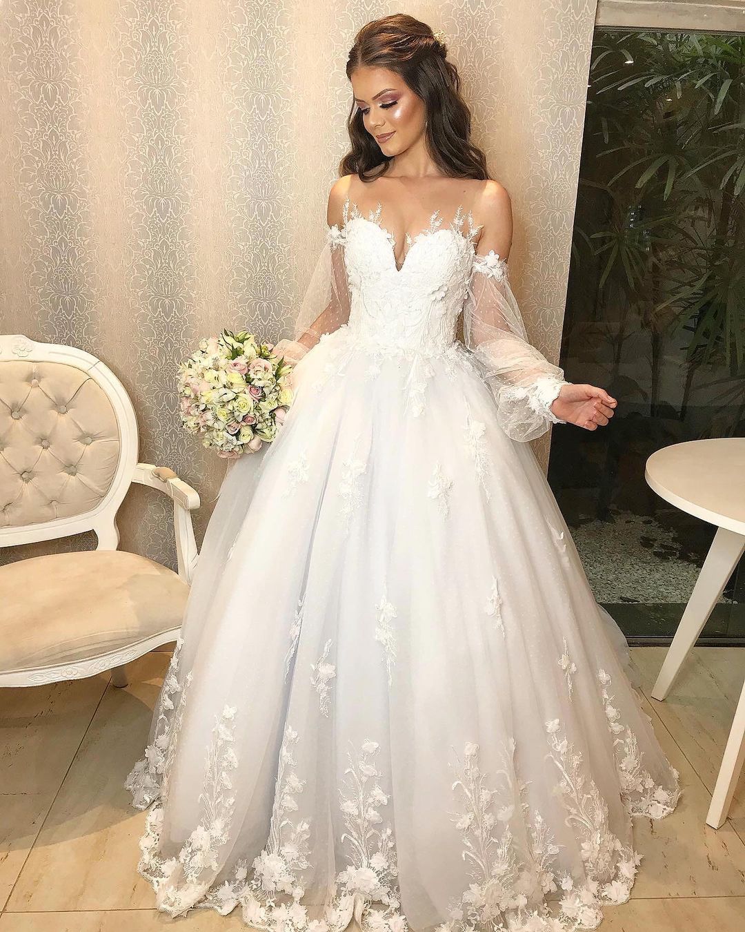 Long Princess Off-the-shoulder Tulle Wedding Dress with Bubble Sleeves-showprettydress