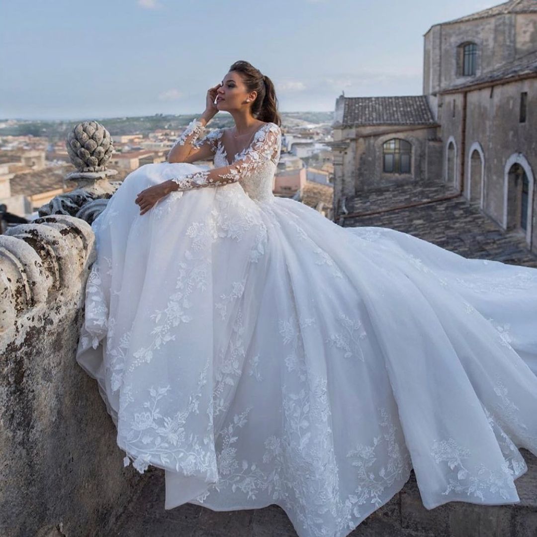 Long Princess Sweetheart Floral Lace Appliques Wedding Dress with Sleeves-showprettydress